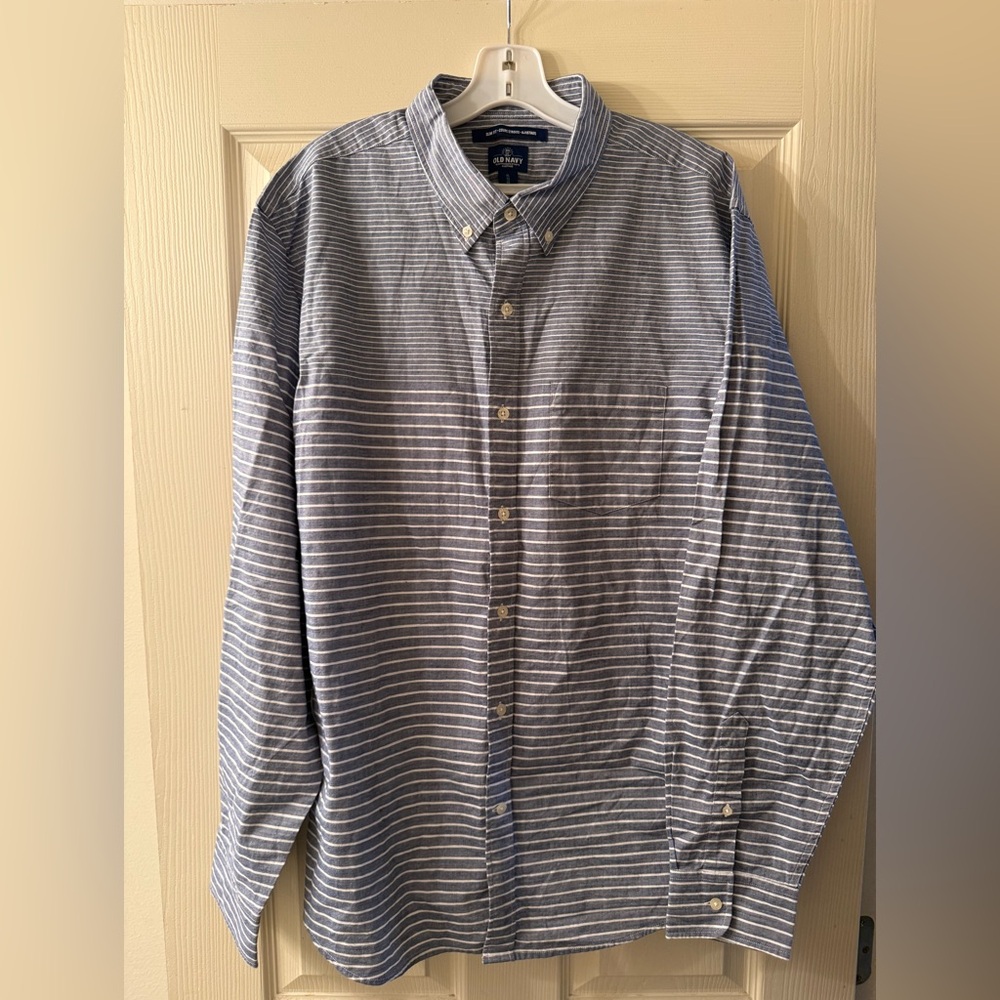 Old Navy Men's XL Button Down